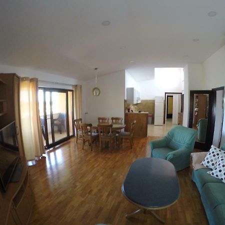 شقة Apartman Koralj بولا المظهر الخارجي الصورة